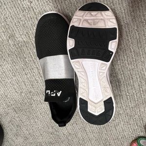 Womens APL Worn a few times, great condition.